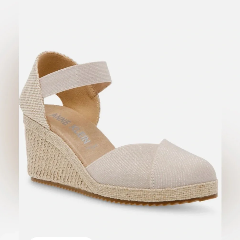 Anne Kline sz 8 Canvas natural tan wedge Slingback Sandals like new - Picture 2 of 8